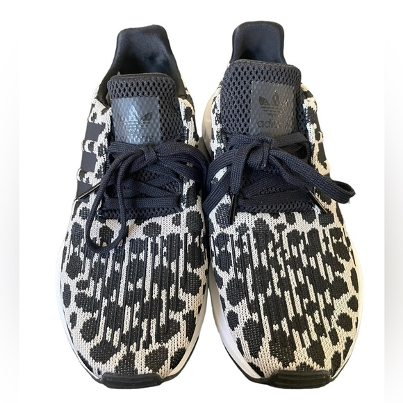 Adidas Swift Running Run Shoes Black White Leopard BD7962 Woman’s Size 6 - Picture 2 of 12